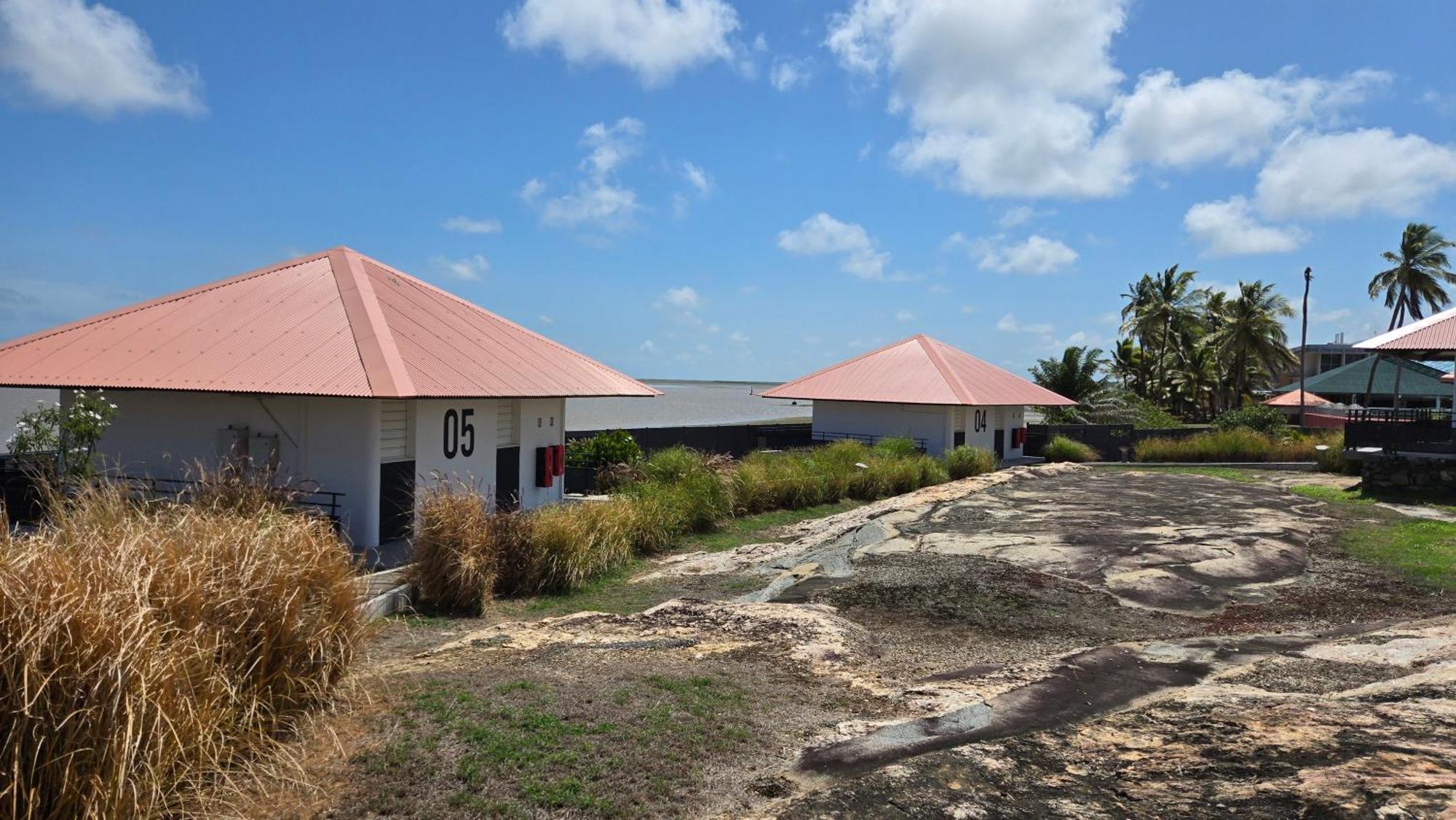 Hotel Des Roches Kourou Exteriör bild